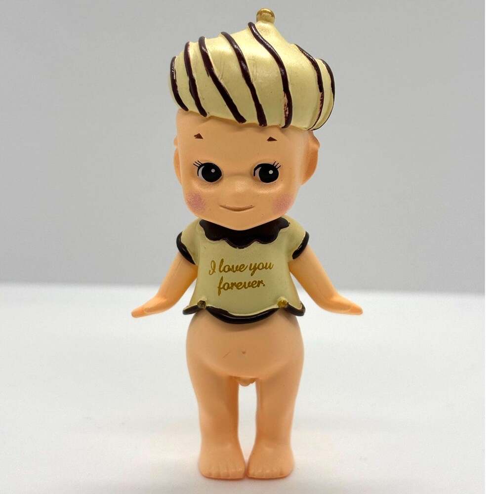 New Unbranded Kewpie/Angel Mini Figure, White Chocolate, Open Box